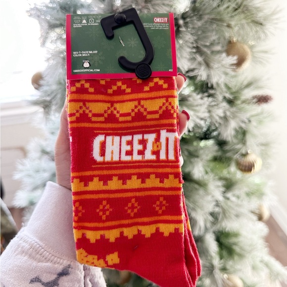 NEW Cool Socks Cheez It Holiday Socks - Picture 2 of 4